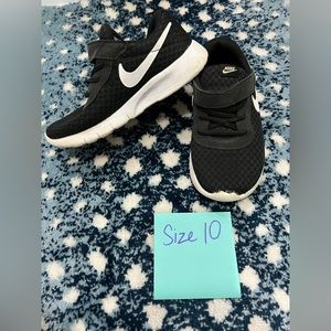 Black Nike sneakers, Kids toddler size 10